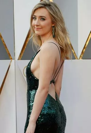 Saoirse Ronan / ronan.saoirse nude photo #0161