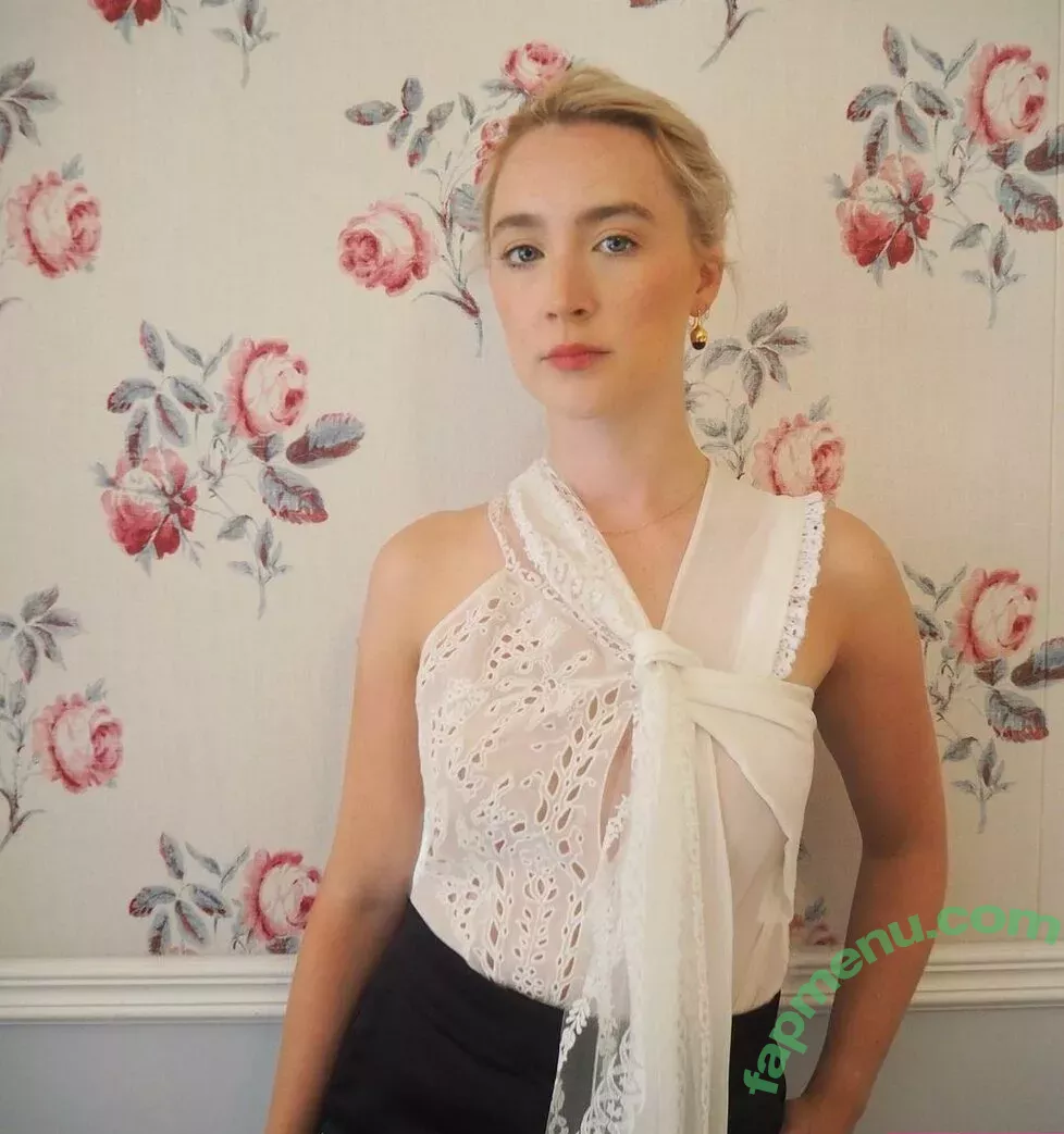Saoirse Ronan nude photo #0131 (ronan.saoirse)