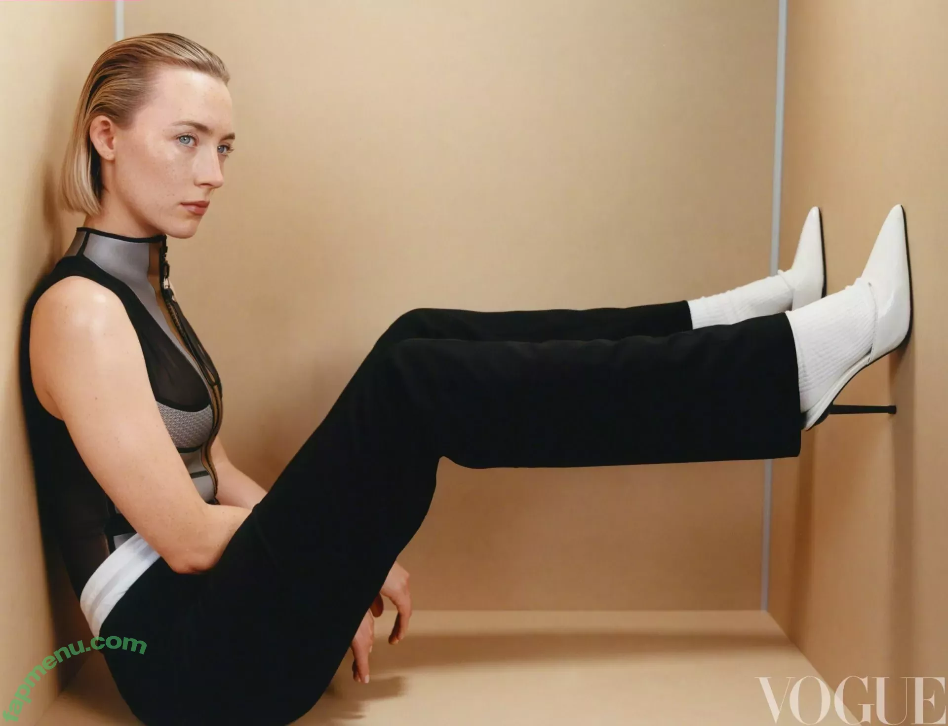 Saoirse Ronan nude photo #0173 (ronan.saoirse)