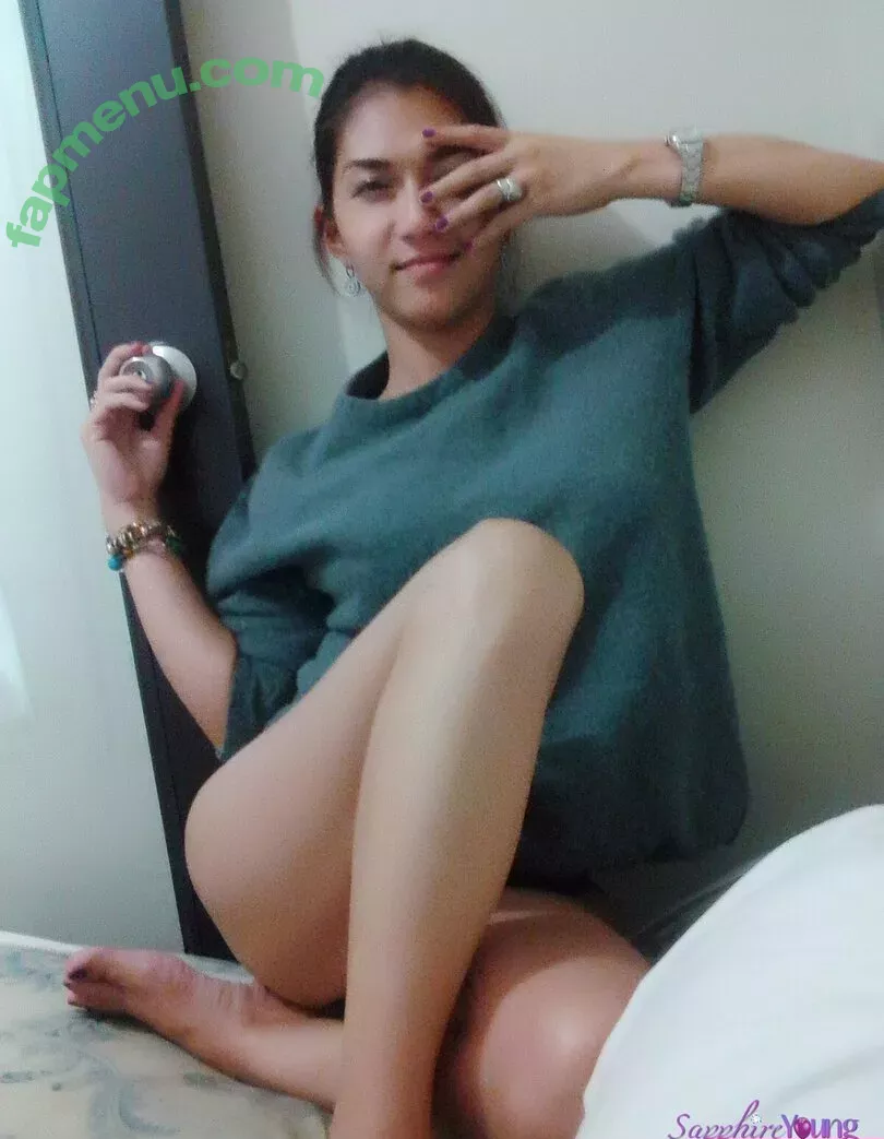 Sapphire Young nude photo #0043 (sapphireonfire / sapphy1358)