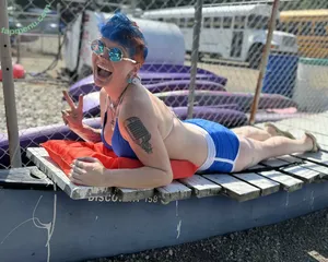 sapphirekitty77 / itsgivingsapphire nude photo #0032