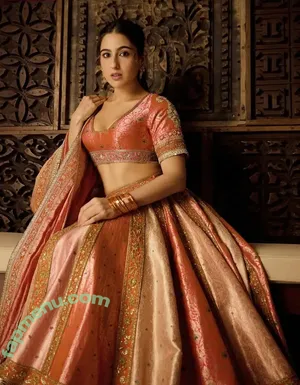 Sara Ali Khan / saraalikhan95 nude photo #0043