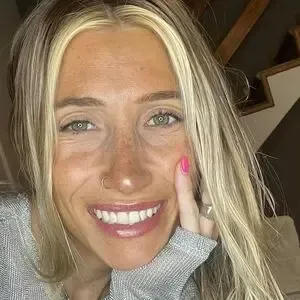 Sara Chediak / Sarichk nude photo #0015