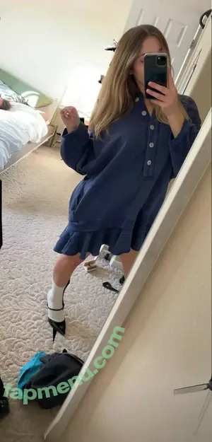 Sara Dobrik / sara.dobrik nude photo #0205