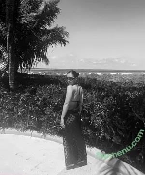 Sara Farrelll / sarafarrelll / thereal_mayafarrell nude photo #0096