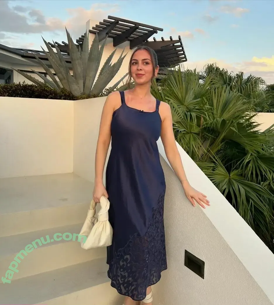 Sara Farrelll nude photo #0093 (sarafarrelll / thereal_mayafarrell)