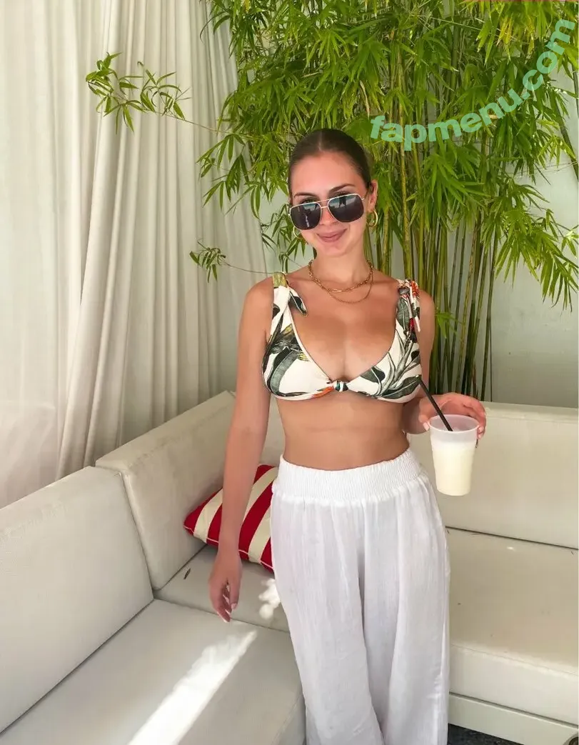 Sara Farrelll nude photo #0141 (sarafarrelll / thereal_mayafarrell)