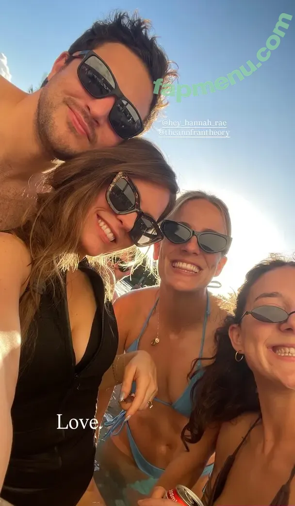 Sara Hopkins nude photo #0032 (Sayhop / Vine)