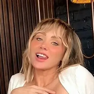 Sara Jean Underwood page
