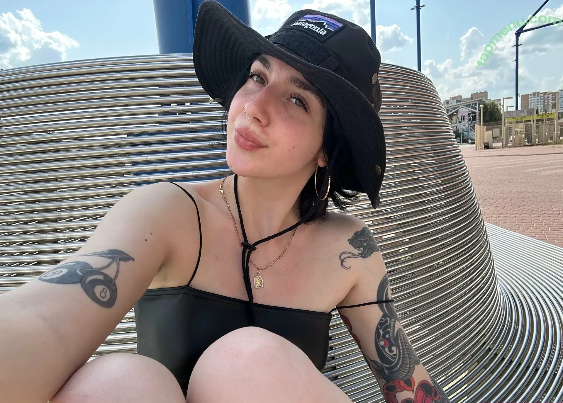 sara_jonas nude photo #0092 (babysaralux / mikahot69 / sara_jonas_official)