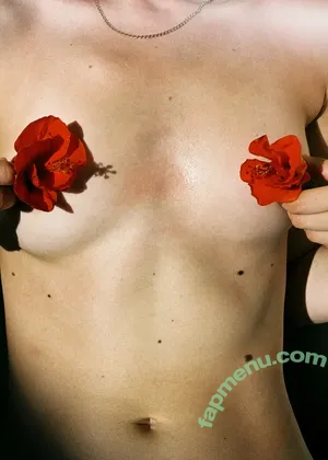 Sara Lorusso / _la_sary__ / pescass nude photo #0003