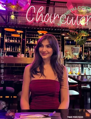 Sara Majorczyk / sara.bnxsis nude photo #0059