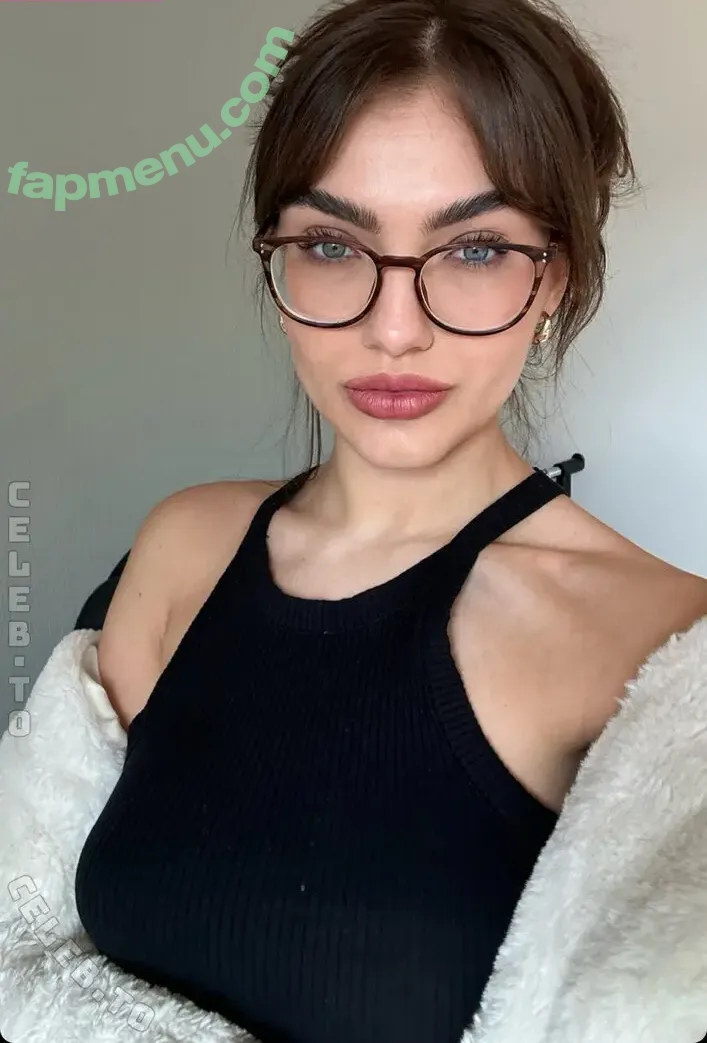 Sara Majorczyk nude photo #0044 (sara.bnxsis)