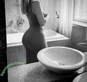 Sara Manner / sara.manner nude photo #0038