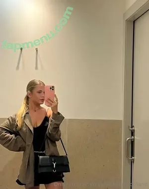 Sara Martin nude
