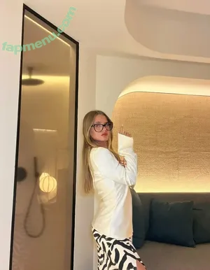 Sara Martin / sara.martin / sarammartin_ nude photo #0040