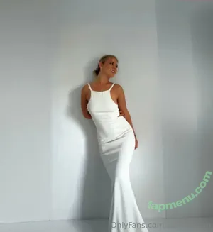 Sara Martin / sara.martin / sarammartin_ nude photo #0050