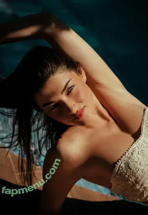 Sara Moratilla / Sara de Luz / SaraDeLuz / sara_mrtlla nude photo #0101