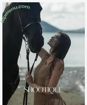 Sara Moratilla / Sara de Luz / SaraDeLuz / sara_mrtlla nude photo #0115