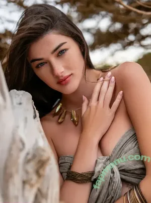 Sara Moratilla / Sara de Luz / SaraDeLuz / sara_mrtlla nude photo #0252