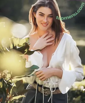 Sara Moratilla / Sara de Luz / SaraDeLuz / sara_mrtlla nude photo #0263