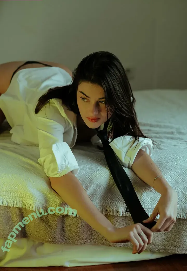 Sara Moratilla nude photo #0038 (Sara de Luz / SaraDeLuz / sara_mrtlla)