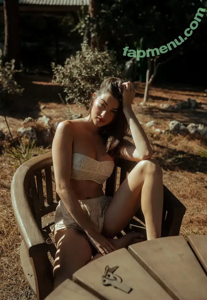 Sara Moratilla nude photo #0102 (Sara de Luz / SaraDeLuz / sara_mrtlla)