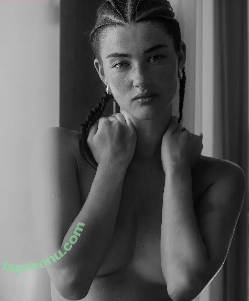 Sara Moratilla nude photo #0311 (Sara de Luz / SaraDeLuz / sara_mrtlla)