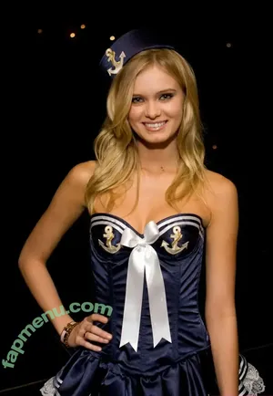 Sara Paxton / paxgawd / sara_paxton nude photo #0036