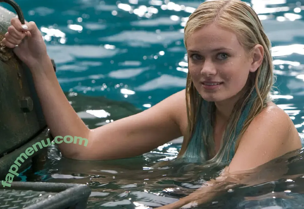 Sara Paxton nude photo #0012 (paxgawd / sara_paxton)