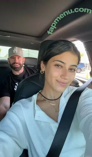 Sara Saffari nude