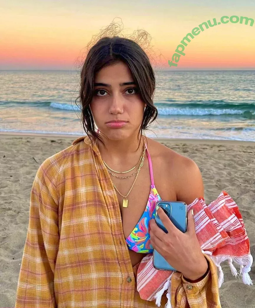 Sara Saffari nude photo #0052 (sarasaffari__)