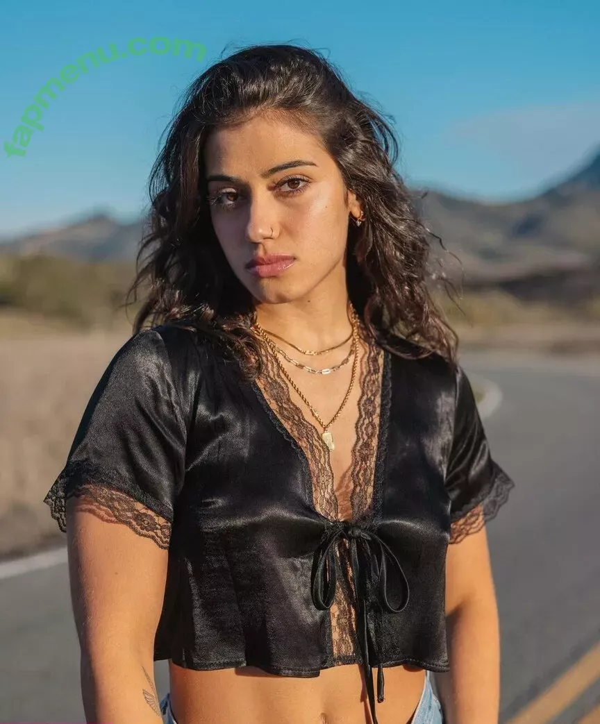 Sara Saffari nude photo #0056 (sarasaffari__)