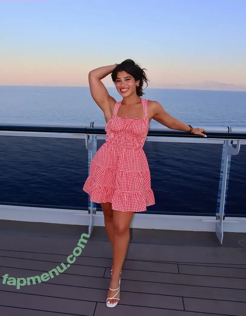 Sara Saffari nude photo #0924 (sara_saffari / sarasaffari__)
