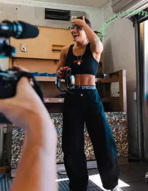 Sara Saffari / sara_saffari / sarasaffari__ nude photo #1015