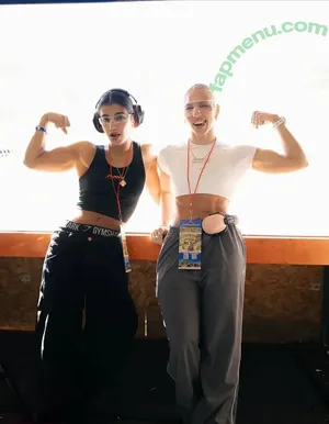 Sara Saffari / sara_saffari / sarasaffari__ nude photo #1044