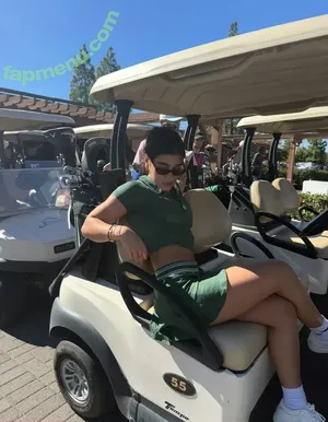 Sara Saffari / sara_saffari / sarasaffari__ nude photo #1051