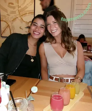 Sara Saffari / sara_saffari / sarasaffari__ nude photo #1081