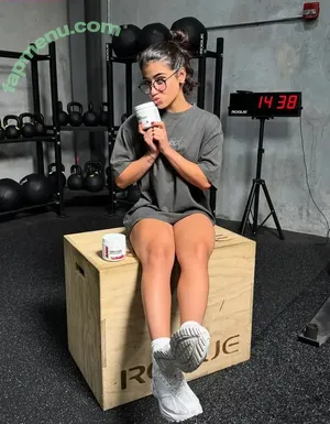 Sara Saffari / sara_saffari / sarasaffari__ nude photo #1090