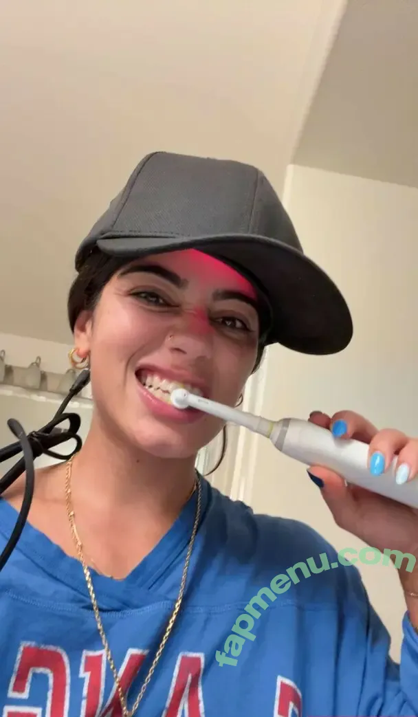 Sara Saffari nude photo #1004 (sara_saffari / sarasaffari__)