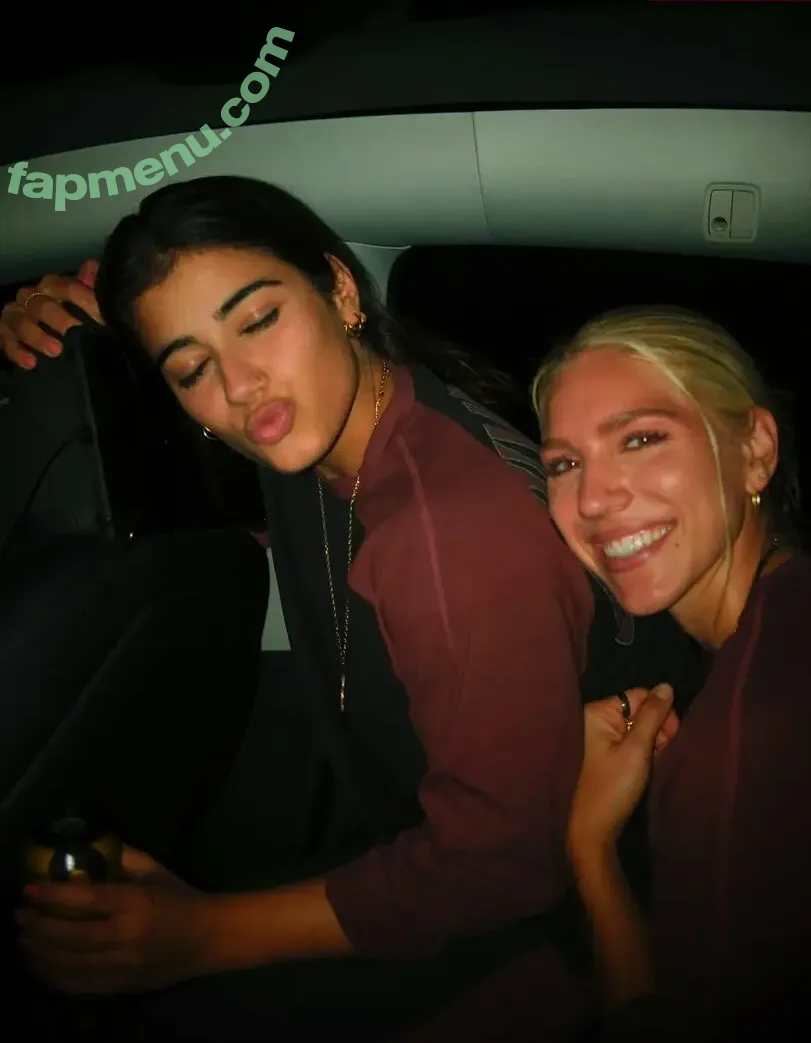 Sara Saffari nude photo #1024 (sara_saffari / sarasaffari__)