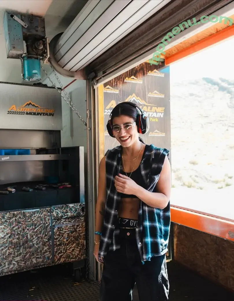 Sara Saffari nude photo #1045 (sara_saffari / sarasaffari__)