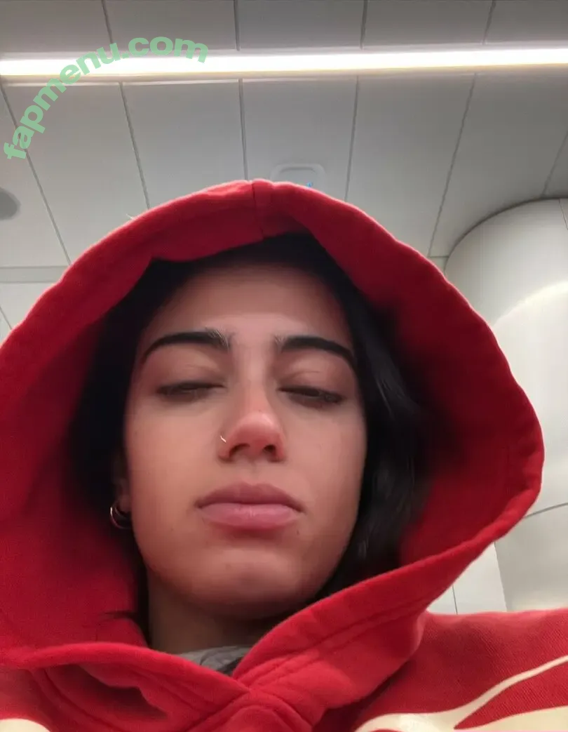 Sara Saffari nude photo #1063 (sara_saffari / sarasaffari__)