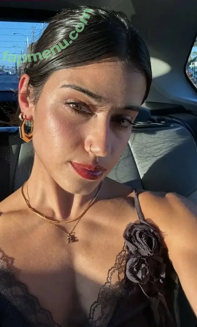 Sara Saffari nude photo #1073 (sara_saffari / sarasaffari__)