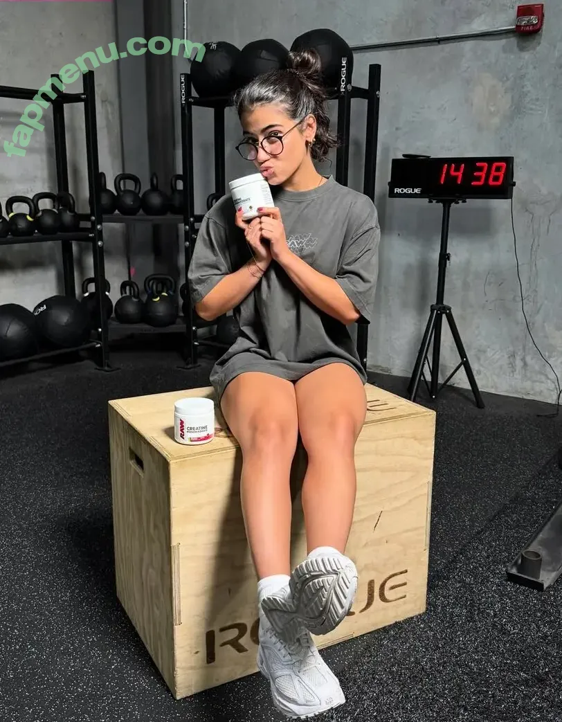 Sara Saffari nude photo #1090 (sara_saffari / sarasaffari__)