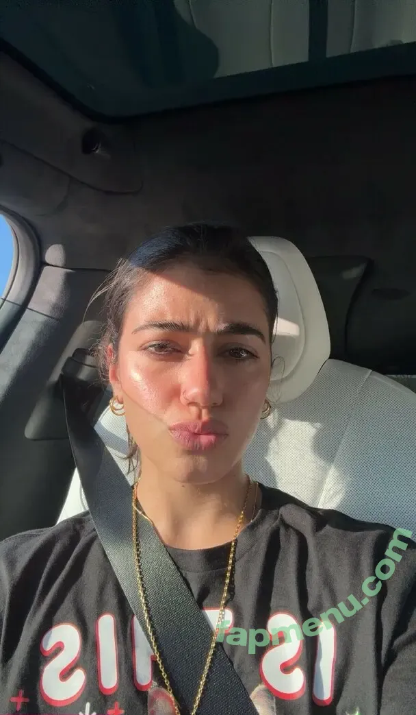 Sara Saffari nude photo #1104 (sara_saffari / sarasaffari__)