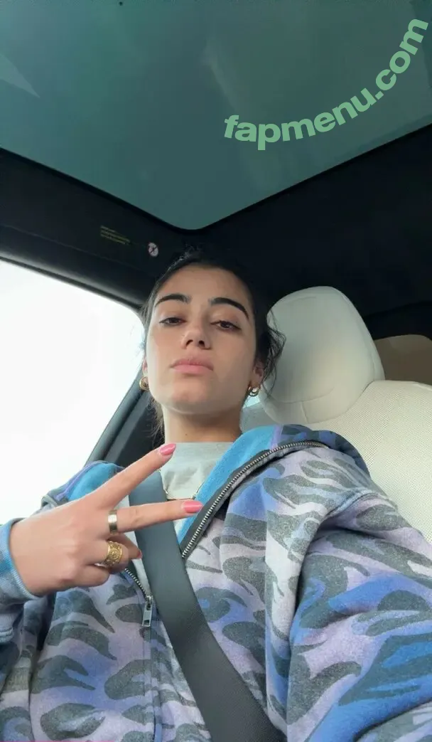 Sara Saffari nude photo #1108 (sara_saffari / sarasaffari__)