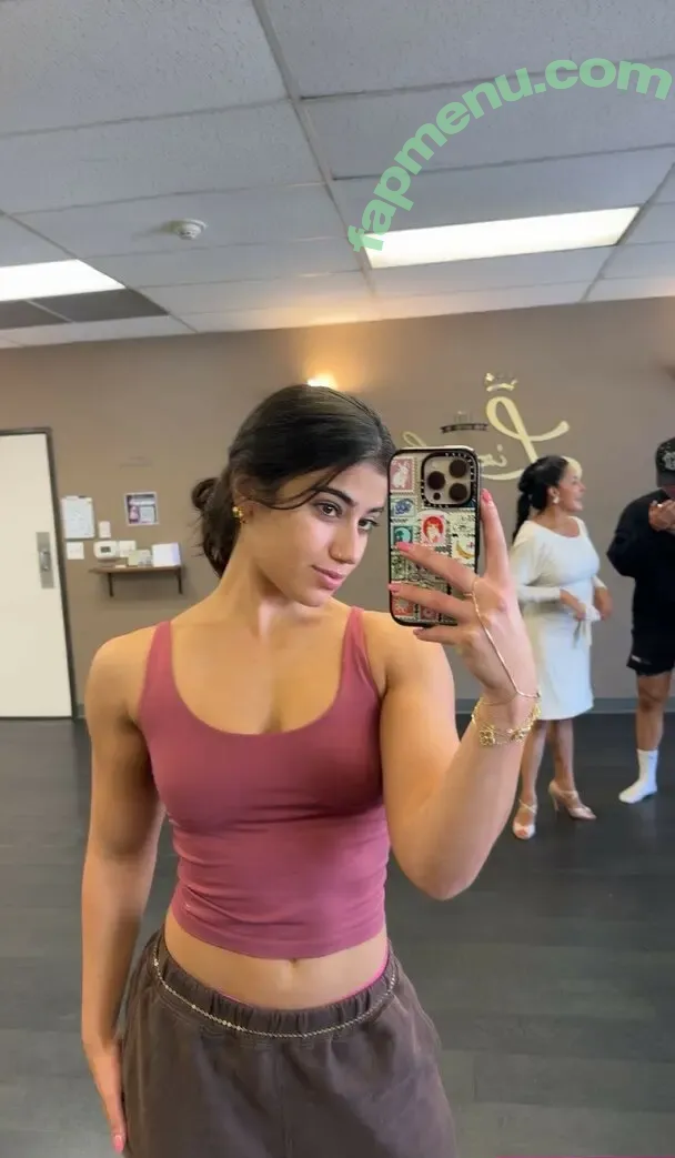 Sara Saffari nude photo #1110 (sara_saffari / sarasaffari__)