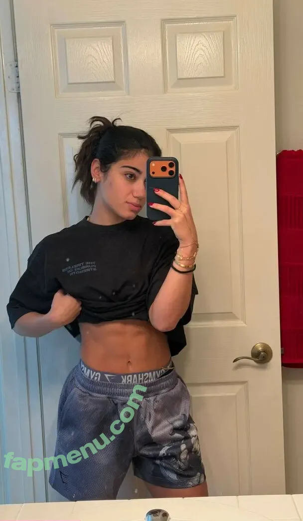 Sara Saffari nude photo #1140 (sara_saffari / sarasaffari__)