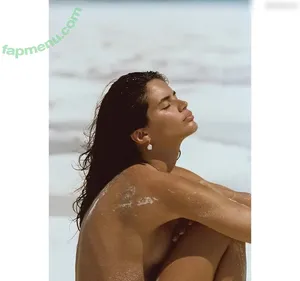 Sara Sampaio / SaraSampaio nude photo #0500